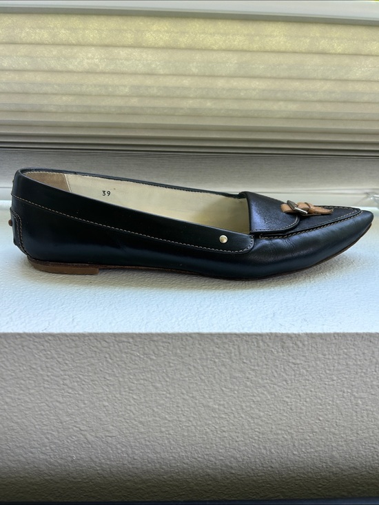 Tod's Shoes - TOD’S Black Leather Flats with Tan Buckle Detail 39